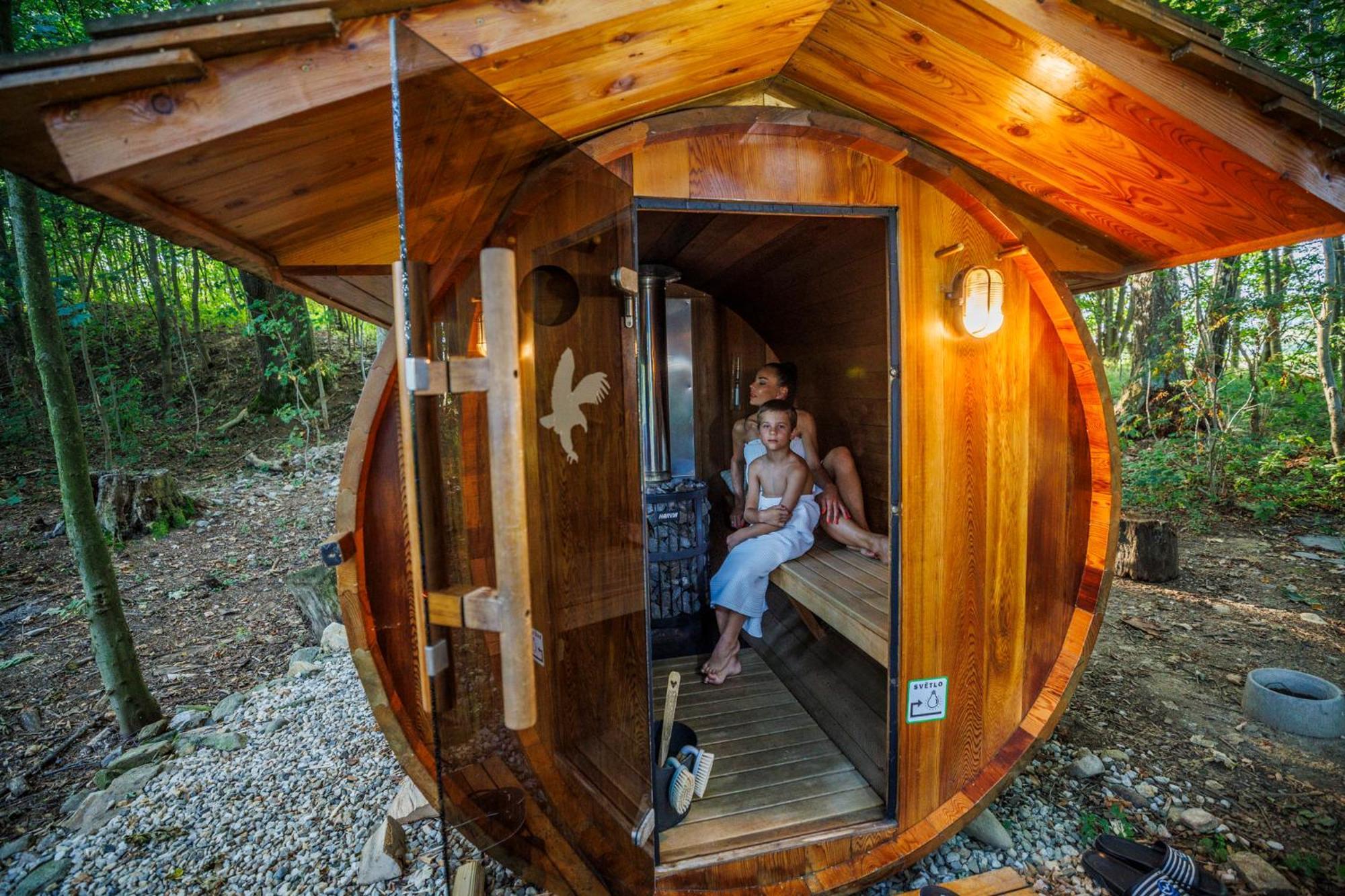 Treehous Sneznik S Wellness Hotell Dolní Morava Eksteriør bilde